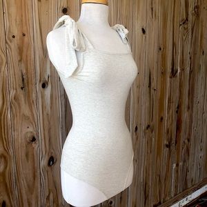 Eilean Brand Organic Gray Stretch Bow Shoulder Ties Bodysuit